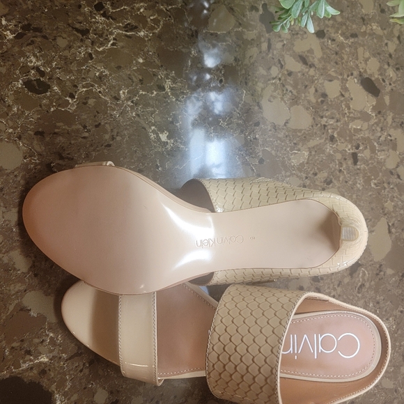 Calvin Klein Cecily Patent/Python Patent Open Toe Sandles with Heels. - Picture 5 of 8